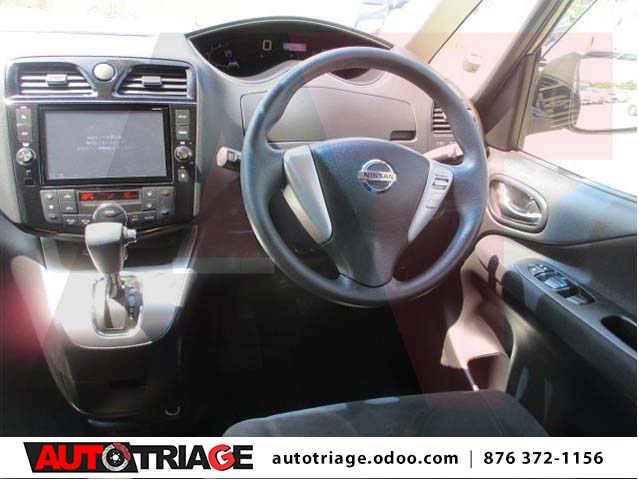 2015 NISSAN SERENA