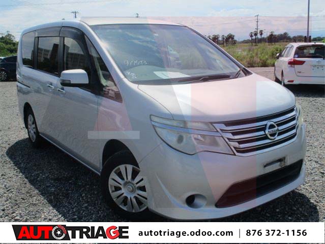 NISSAN SERENA - 2015