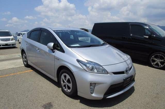 TOYOTA PRIUS S - 2012