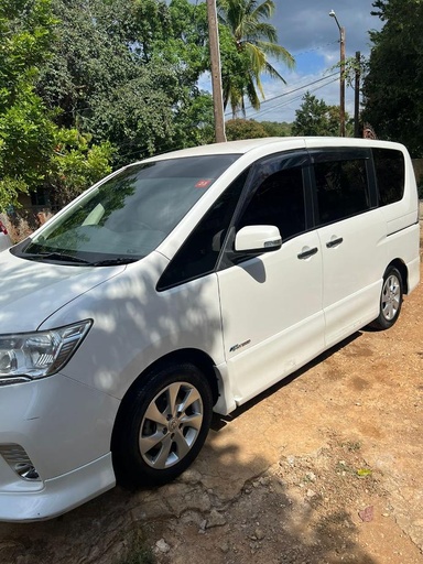 RENTAL - 2013 Nissan Serena